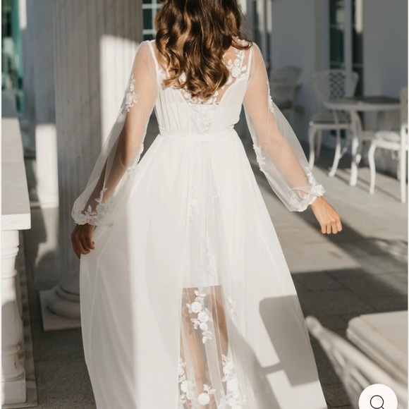 Le Rose Bridal Lace Beaded Robe with slip, like new, size XL - Picture 1 of 8